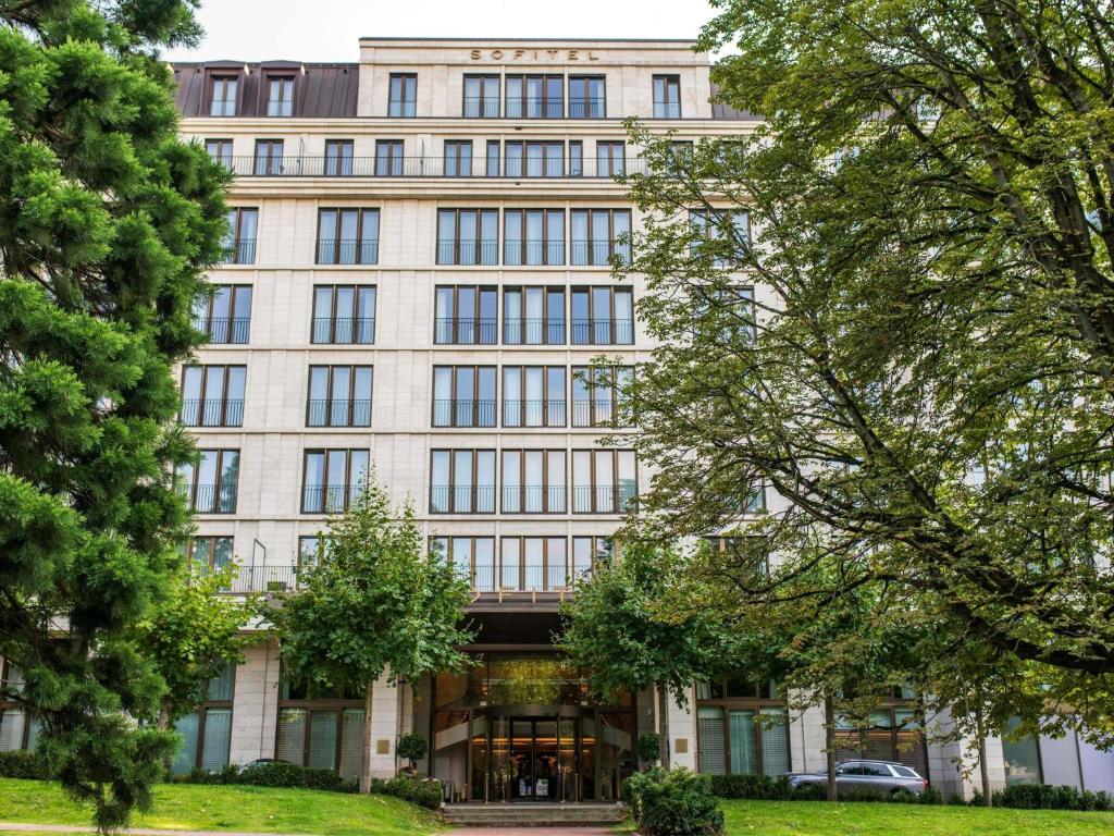 Sofitel Frankfurt Opera, житло біля вокзалу Frankfurt (Main) Hauptbahnhof