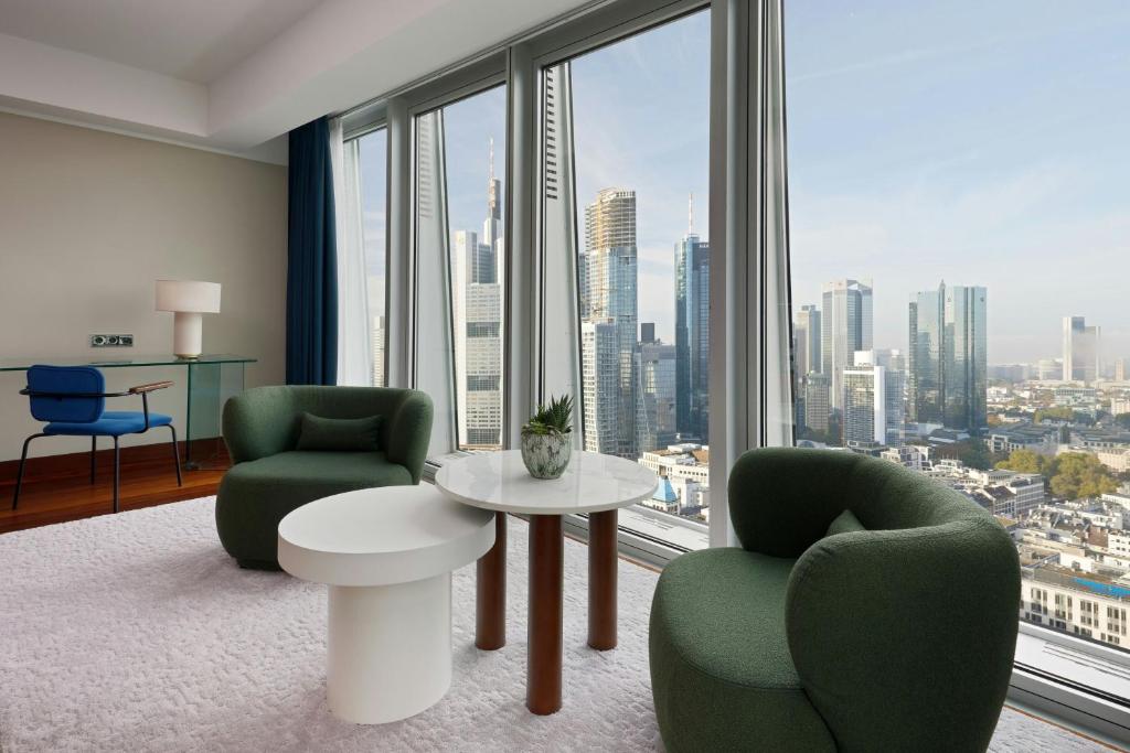 JW Marriott Hotel Frankfurt, житло біля вокзалу Frankfurt (Main) Hauptbahnhof