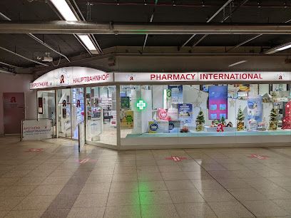 Pharmacy in the Central Station, магазин біля вокзалу Frankfurt (Main) Hauptbahnhof