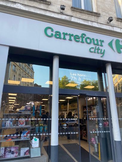 Carrefour City, магазин біля вокзалу Lille Flandres