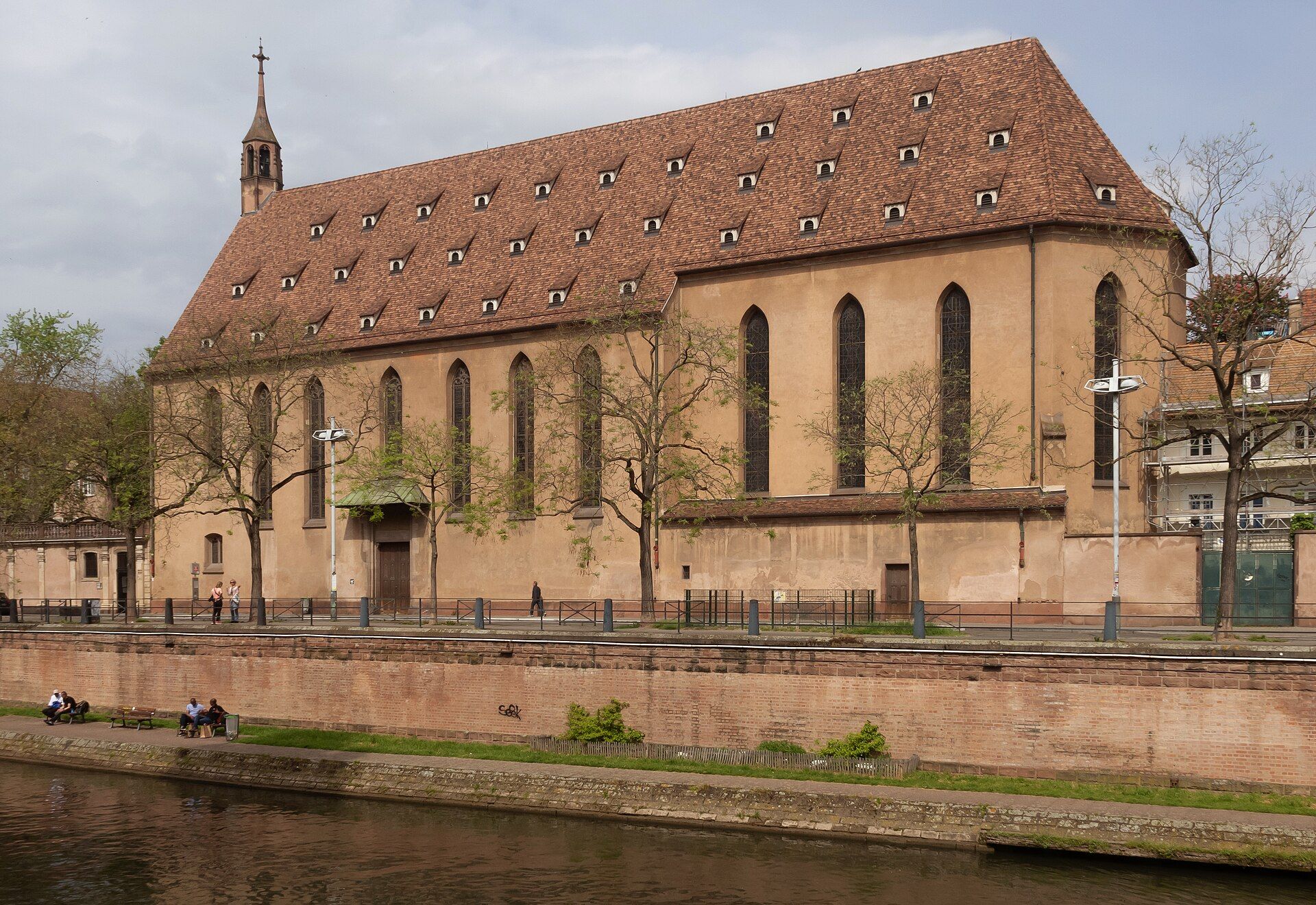 Église Saint-Jean, atrakcja w pobliżu dworca Strasbourg