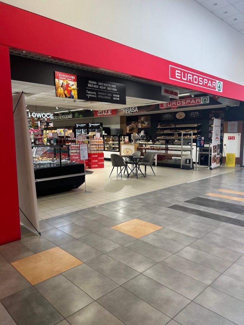 Familia. Centrum handlowe, торговий центр біля вокзалу Гданськ Оліва