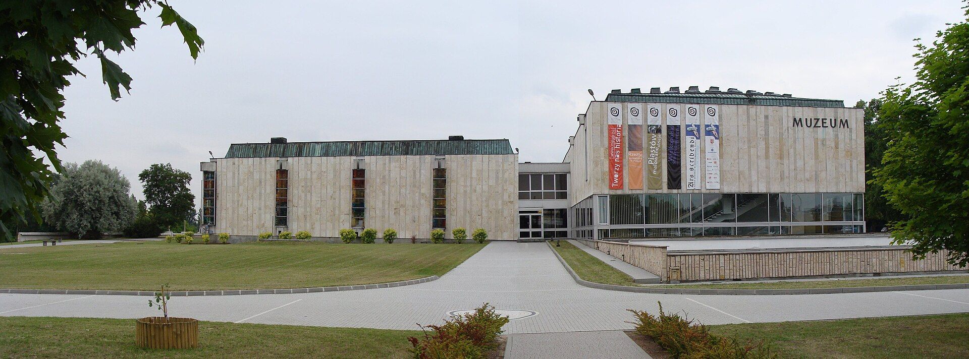 Muzeum Początków Państwa Polskiego w Gnieźnie, atrakcja w pobliżu dworca Gniezno
