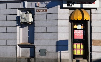 Sklep Czempion, магазин біля вокзалу Гнєзно
