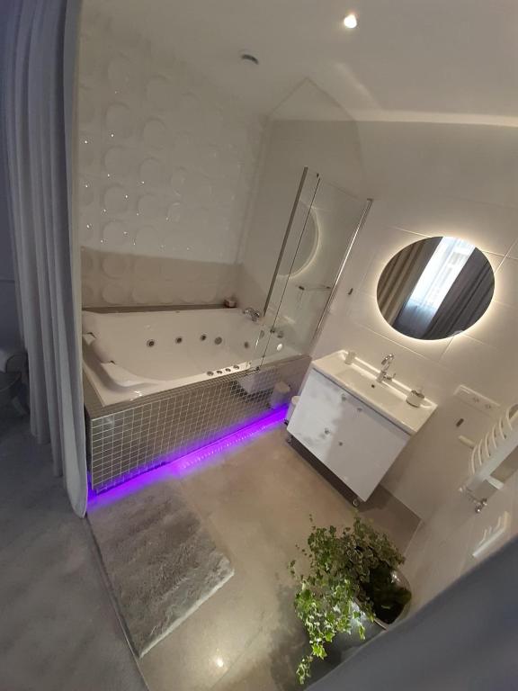 Apartamenty "PRZY KATEDRZE" GORZÓW - jacuzzi i klimatyzacja, житло біля вокзалу Гожув Велькопольський Східни
