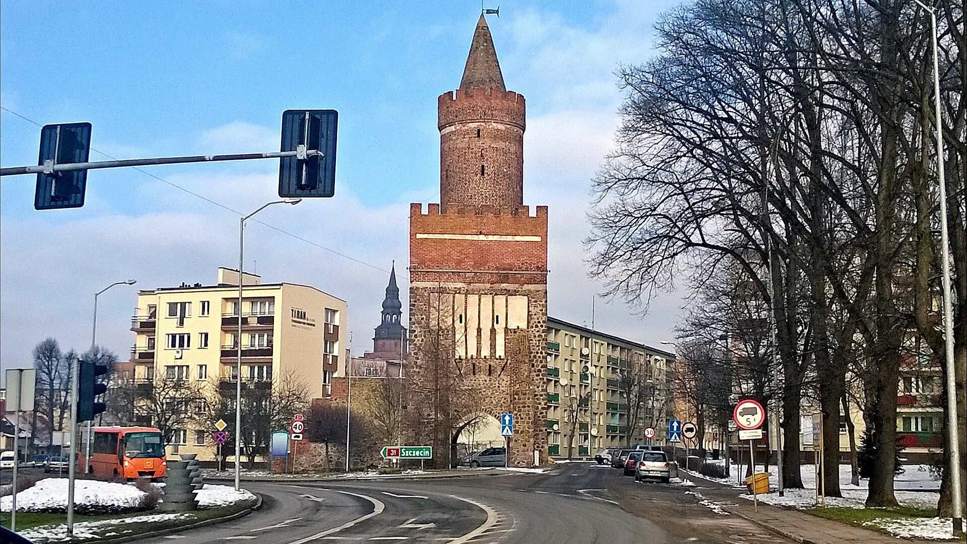 Brama Bańska, atrakcja w pobliżu dworca Gryfino