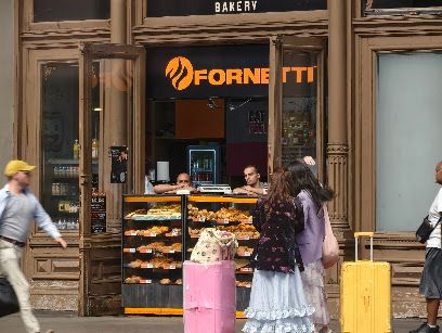Fornetti, біля вокзалу Budapest-Keleti