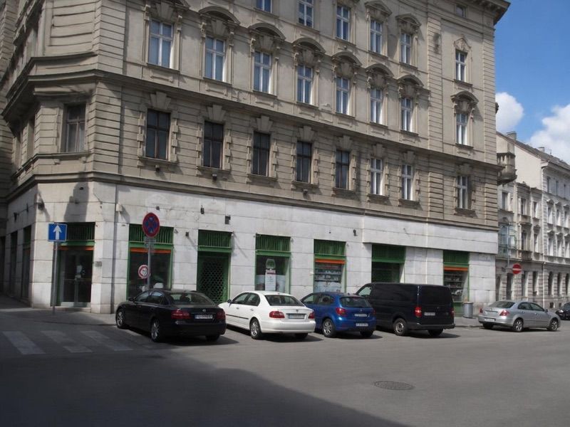 Roni ABC, sklep przy dworcu Budapest-Keleti