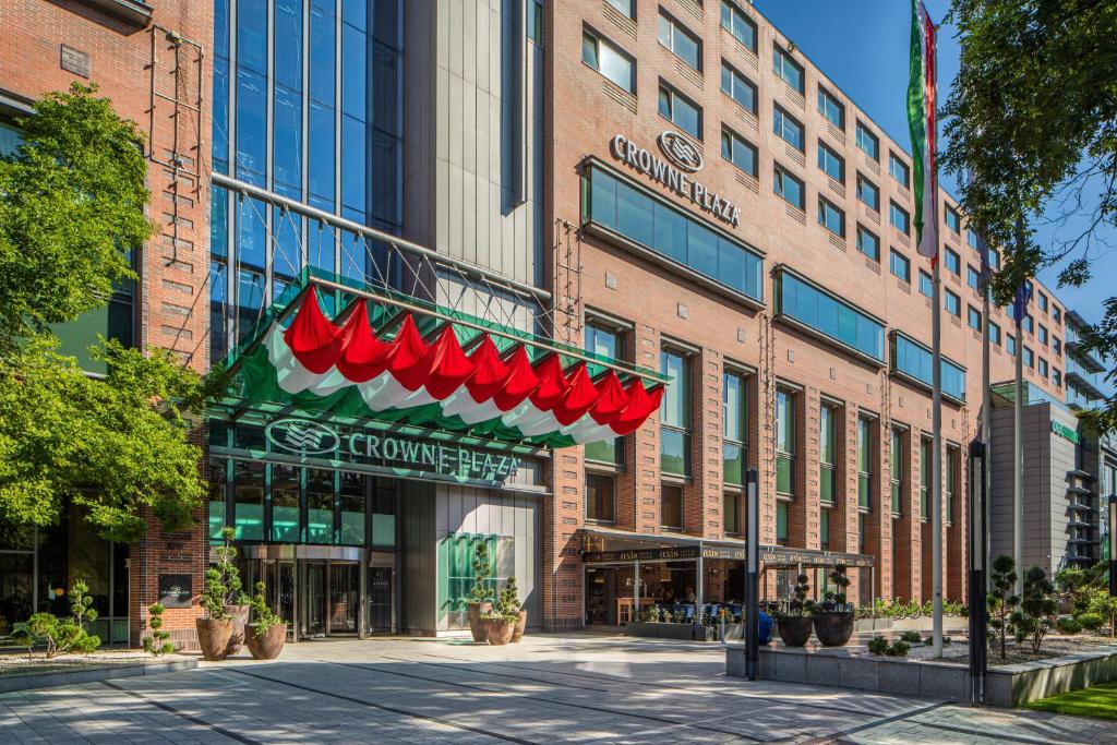 Crowne Plaza Budapest by IHG, житло біля вокзалу Budapest-Nyugati