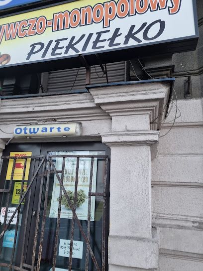 Spożywczo-Monopolowy Piekiełko., магазин біля вокзалу Іновроцлав