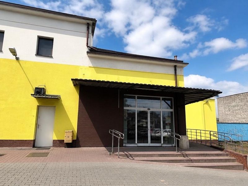Biedronka, sklep przy dworcu Jaworzno Szczakowa