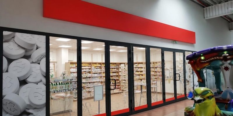 DOZ Apteka Dbam o Zdrowie, sklep przy dworcu Kędzierzyn-Koźle