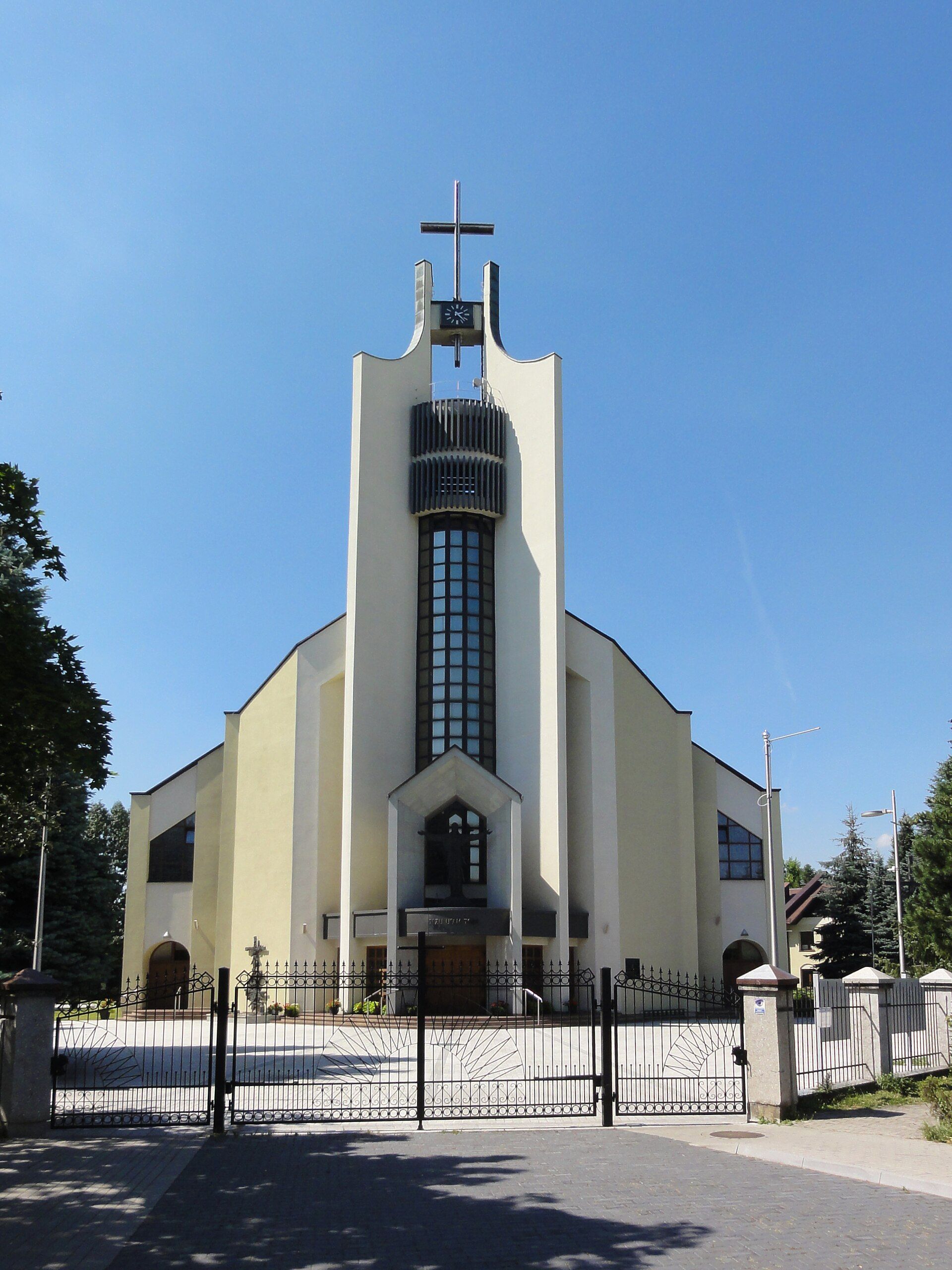 Parafia Najświętszego Serca Pana Jezusa w Kętach, atrakcja w pobliżu dworca Kęty