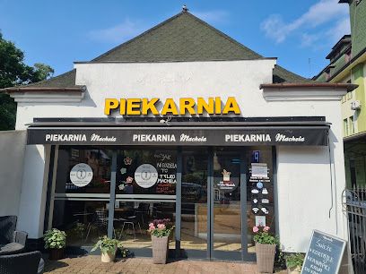 Piekarnia & Cukiernia Machela - Kłodzko Grunwaldzka - Pieczywo na naturalnym zakwasie - pyszne Ciasta - Torty na każdą okazję, магазин біля вокзалу Клодзко Місто