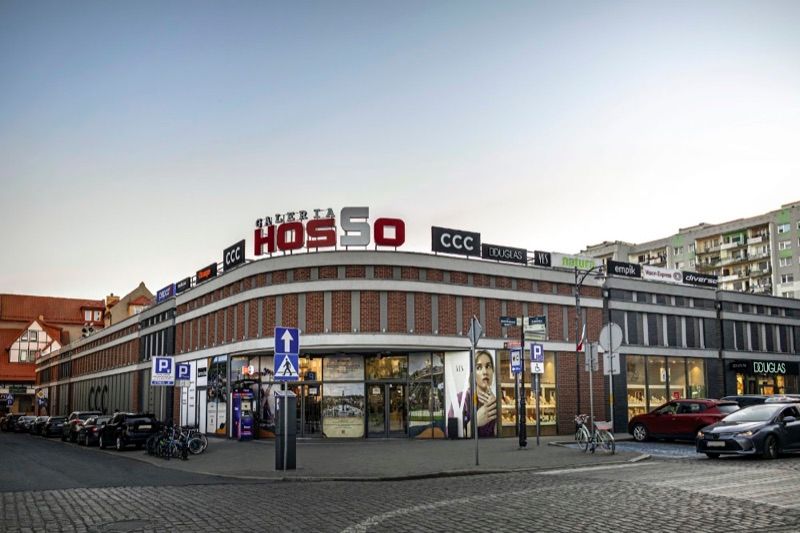 Galeria Hosso, торговий центр біля вокзалу Колобжег