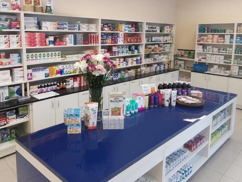 Apteka Medest AGKS I Bałuty, sklep przy dworcu Łodź Fabryczna