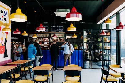 Osiedlowy Zakładowy - pizza i piwo, біля вокзалу Lublin Zachodni
