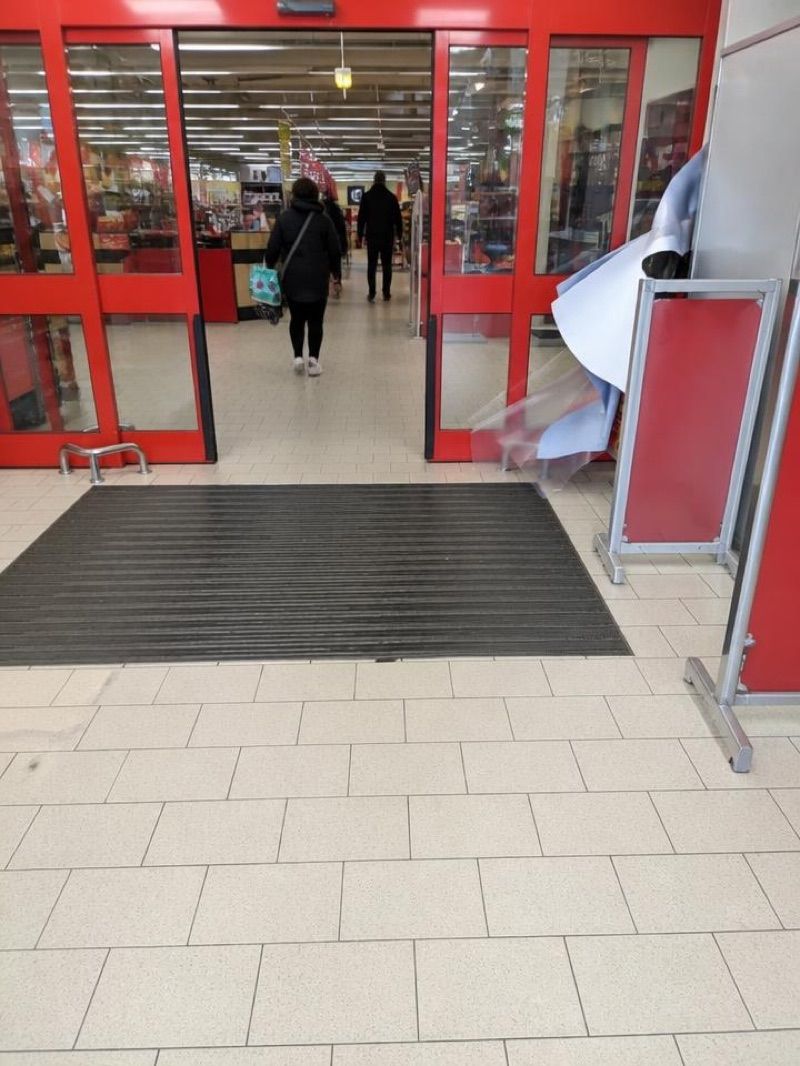 Kaufland, sklep przy dworcu Malbork