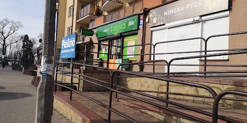 Żabka, магазин біля вокзалу Миньськ Мазовецький
