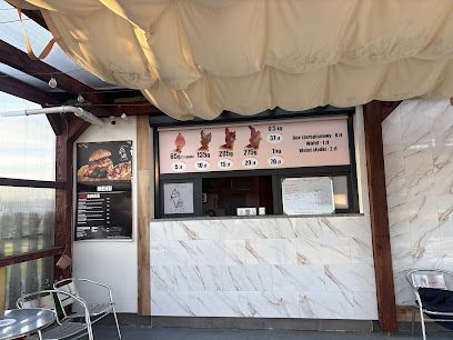 LodoweLove lody własnej produkcji, zapiekanki jak dawniej, smash burgery wołowe., біля вокзалу Nowy Targ