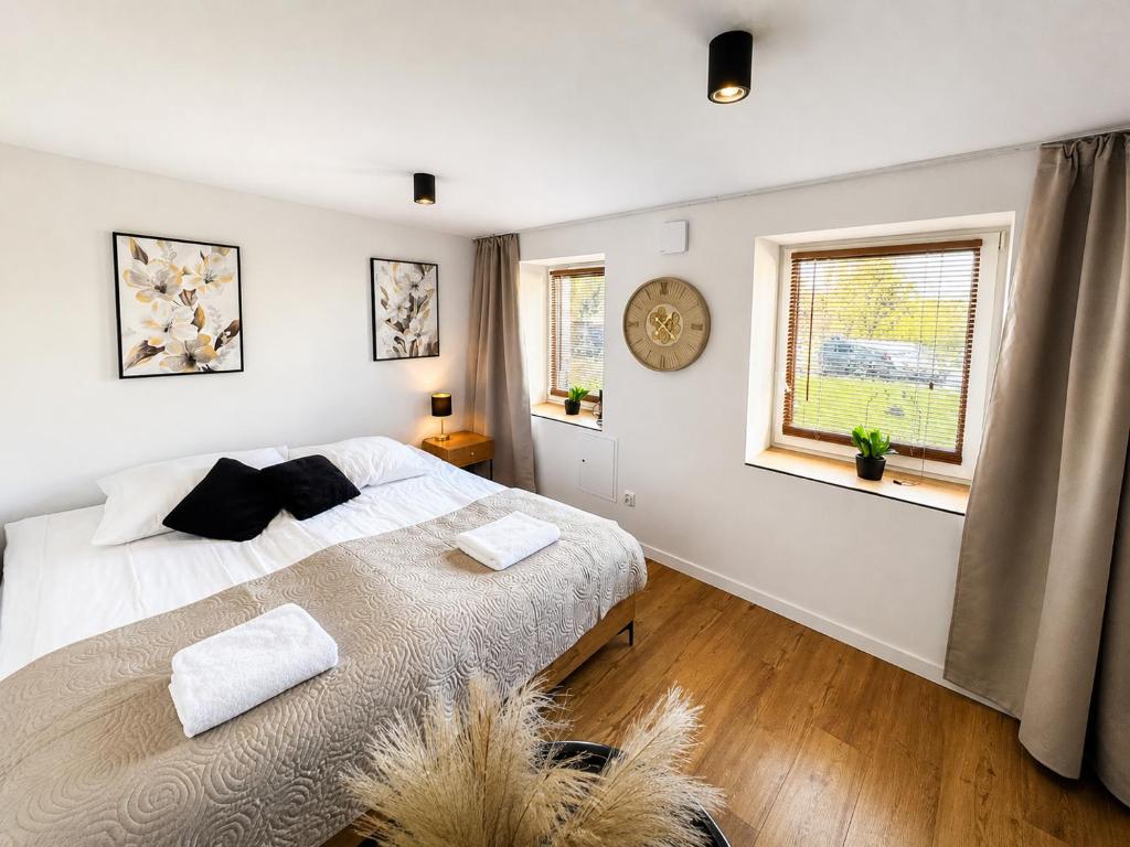 Do Brzegu Lepiej Loft z Klimatyzacją i Tarasem Apartament blisko jeziora Parking III, житло біля вокзалу Ольштинек