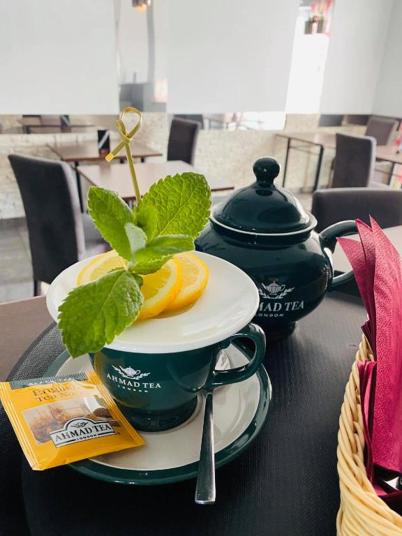 KAMIENICA Pokoje & Restauracja, житло біля вокзалу Опаленіца