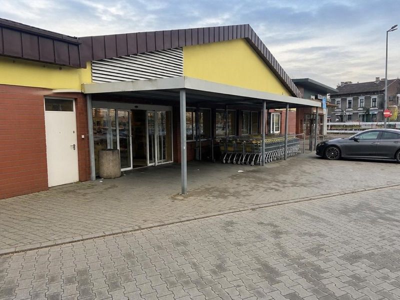 Biedronka, sklep przy dworcu Oświęcim