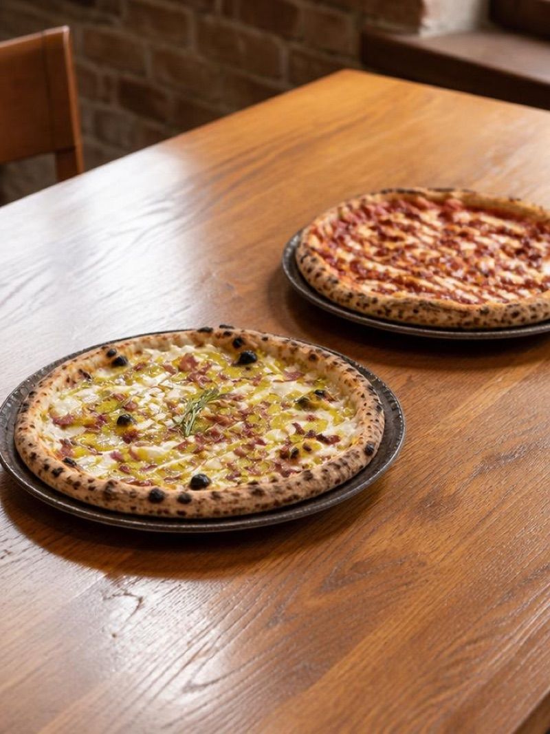 Margherita Pizzeria Napoletana, біля вокзалу Piotrków Trybunalski
