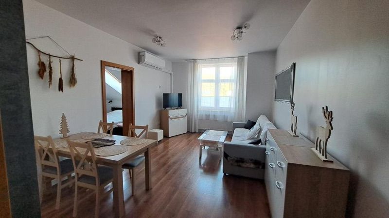Apartament Popradzka Ostoja, житло біля вокзалу Північна-Здруй