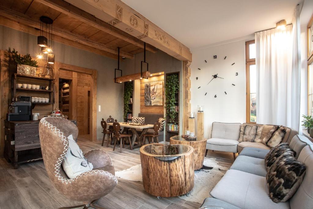 Niedźwiedzia Residence Garden & Sauna, житло біля вокзалу Поронін