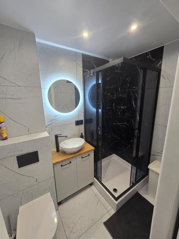 Apartament Centrum 2-pokojowy Klimatyzacja nr 7, житло біля вокзалу Радом Глувни