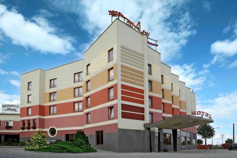 Hotel Maggi, житло біля вокзалу Рогозьно Велькопольське