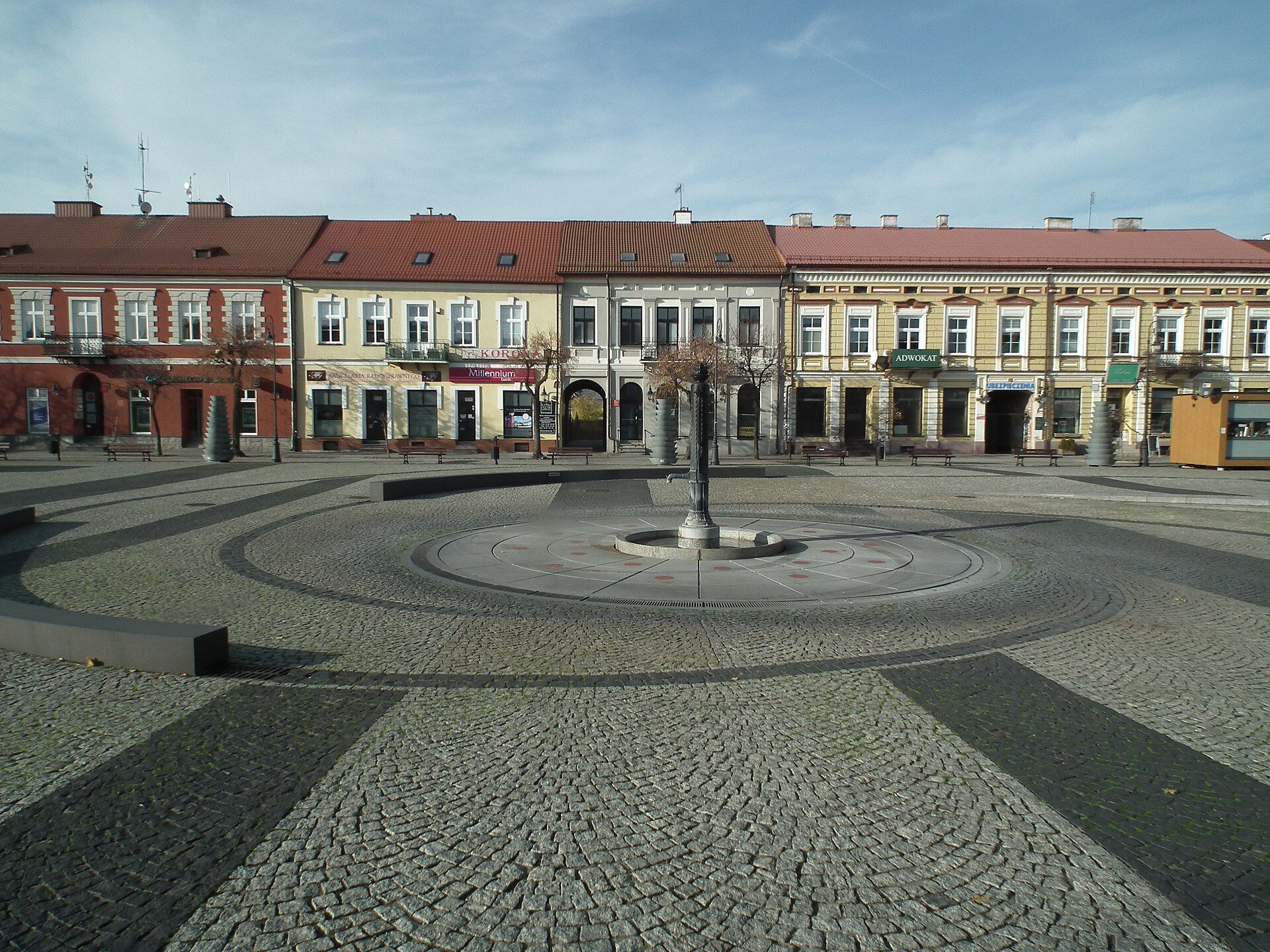 Rynek w Sieradzu, atrakcja w pobliżu dworca Sieradz