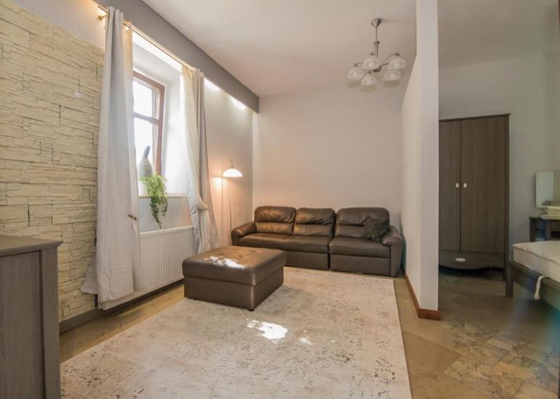 Apartamenty na Warszawskiej, житло біля вокзалу Серадз