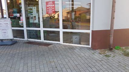 Sklep spożywczy. Społem Powszechna Spółdzielnia Spożywców, магазин біля вокзалу Стальова Воля Розвадув