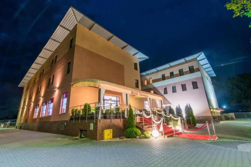Hotel Texicana, житло біля вокзалу Сулехув