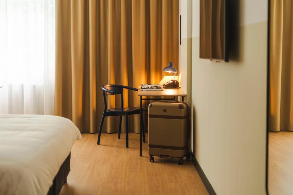 Hotel Node, житло біля вокзалу Сважендз