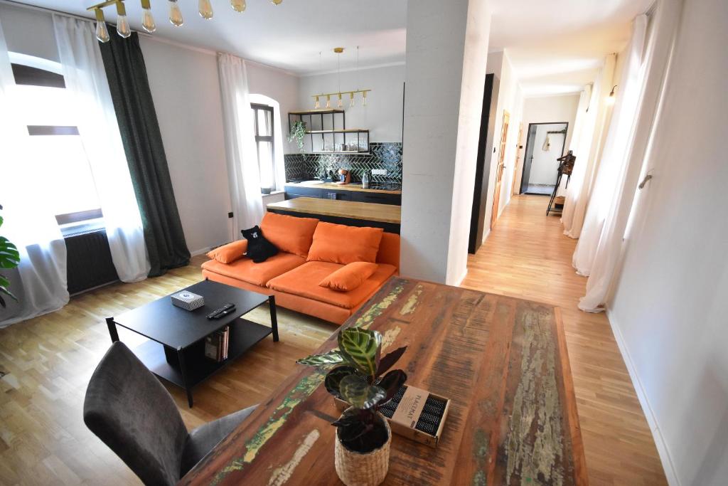 Apartamenty Basztowa, житло біля вокзалу Свідніца Місто