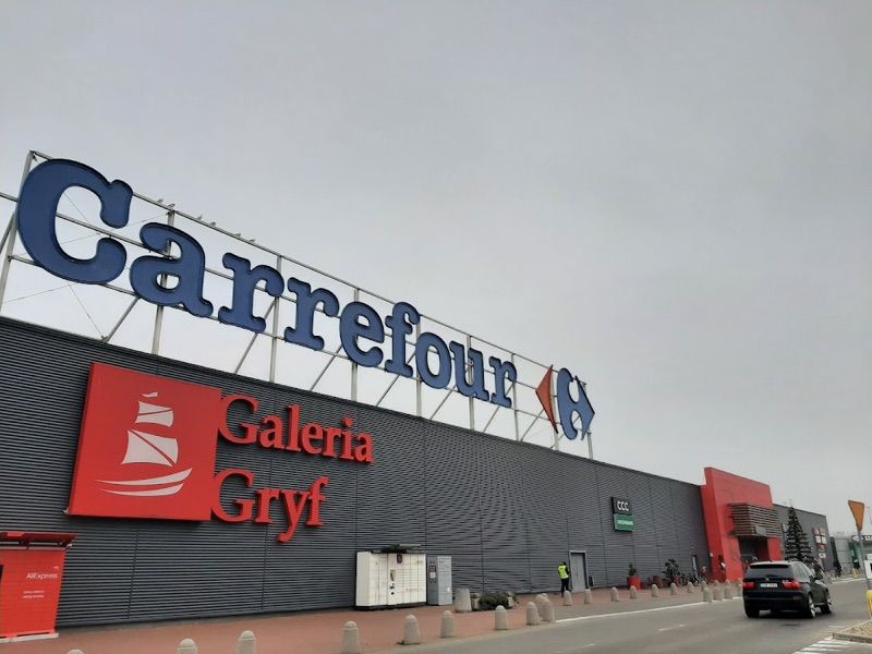 Galeria Gryf, торговий центр біля вокзалу Щецин Домбє