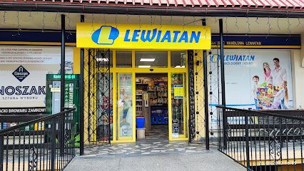 Lewiatan, магазин біля вокзалу Устронь-Здруй