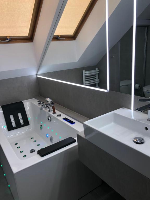 Apartament Best Rest, житло біля вокзалу Вадовіце