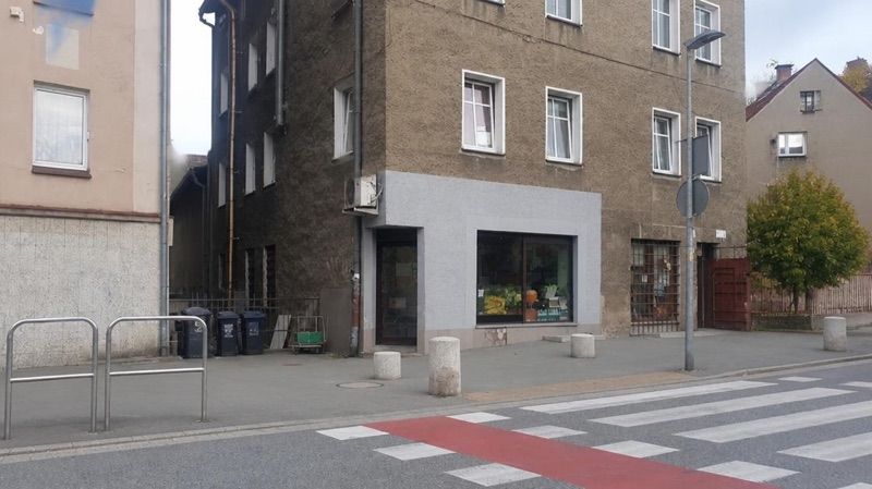 Warzywniak, sklep przy dworcu Wałbrzych Główny