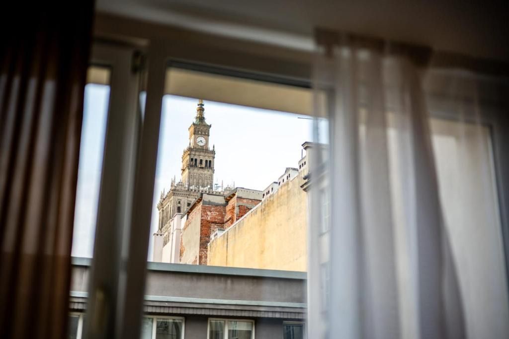 Super Central Modern Flat #Palace View #55''Smart TV #Fast Wi-Fi #Metro, hotel blisko dworca Warszawa Centralna