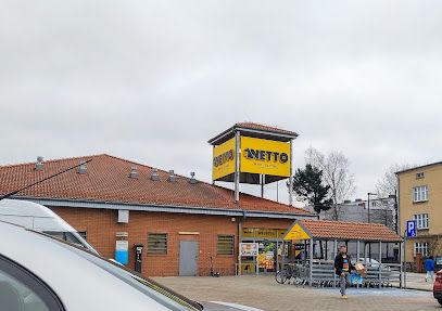 Netto, магазин біля вокзалу Вейхерово