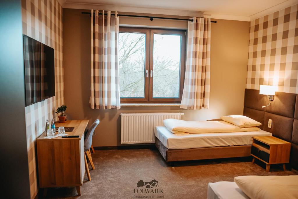 Hotel Folwark, житло біля вокзалу Згеж