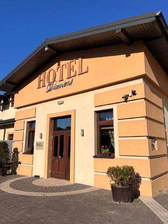 Hotel Diament Zajazd u Przemka, житло біля вокзалу Згеж