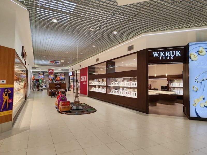 Galeria Słowiańska, торговий центр біля вокзалу Згожелець Місто