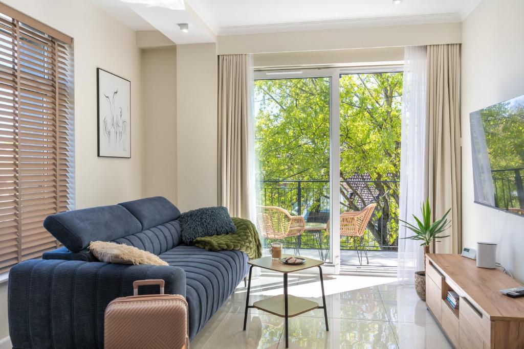 FLATMORE Kopernika 7 m17 - Old Town - AC - Large Balcony, житло біля вокзалу Зелена Гура Головна