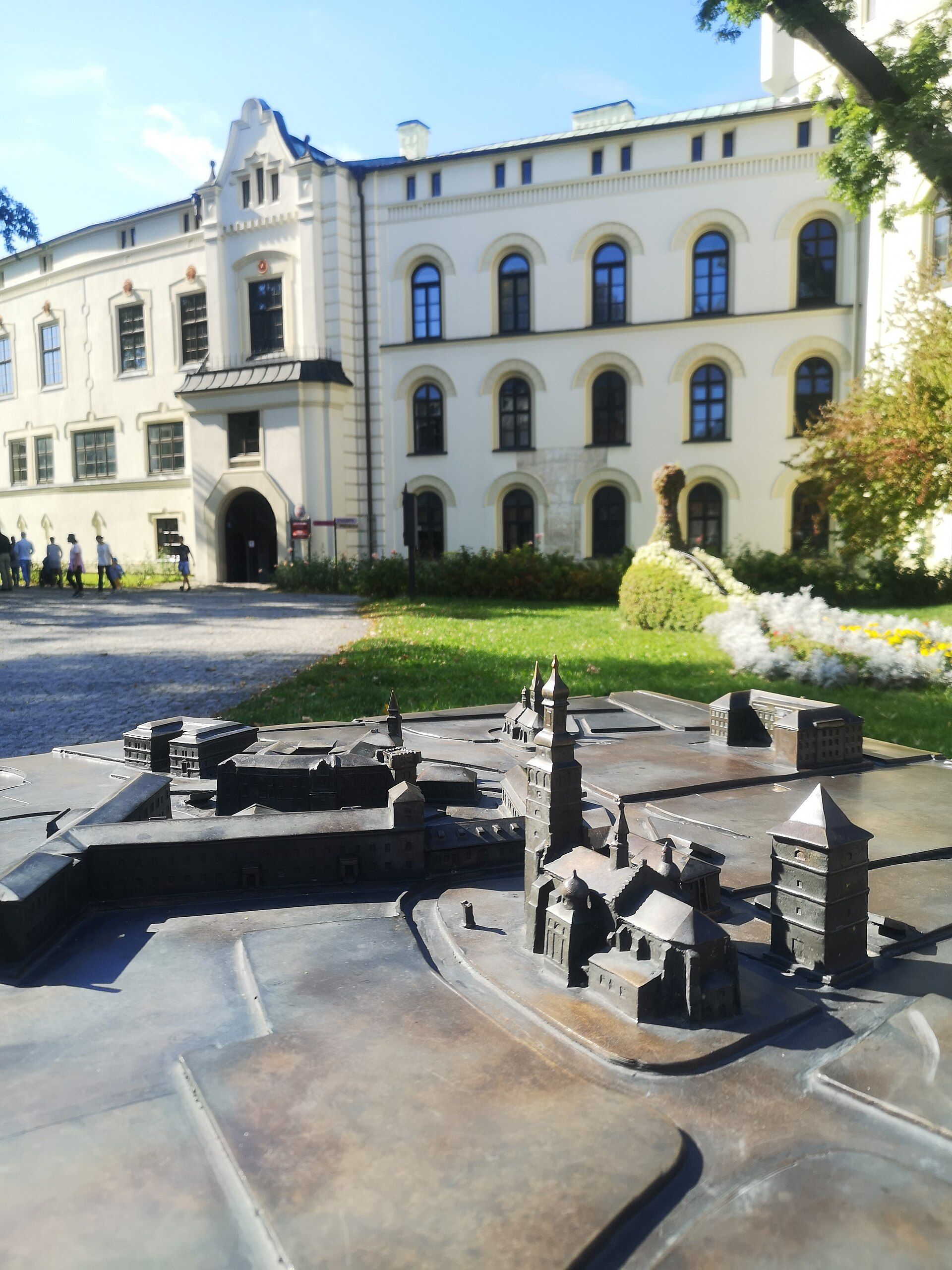 Old Castle (Żywiec), atrakcja w pobliżu dworca Żywiec